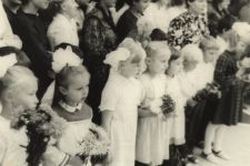 1 класс, торжественная линейка (Мурманск, школа № 30, 1 сентября 1987 года)
